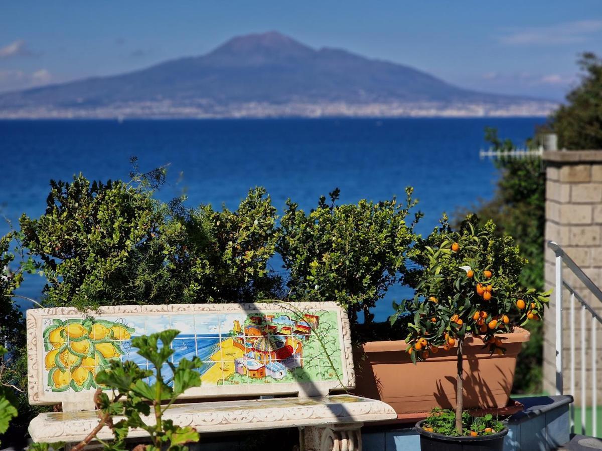 Vico Di Mare Lägenhet Vico Equense Exteriör bild